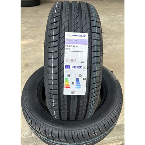 Michelin Primacy 4 Plus .